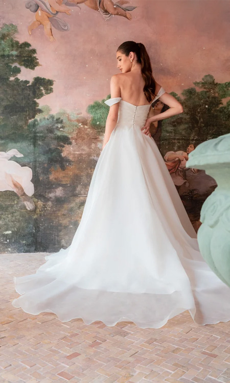 Miss Scarlett SAPPHIRA