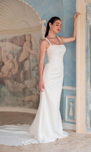 Miss Scarlett SLOANE